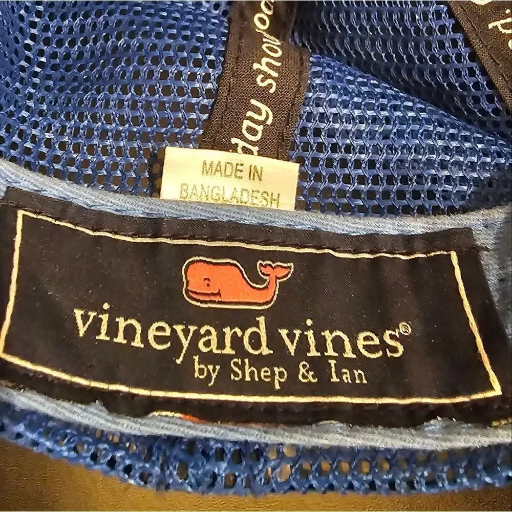VINEYARD VINES American Flag Adjustable Mesh Trucker Hat‎